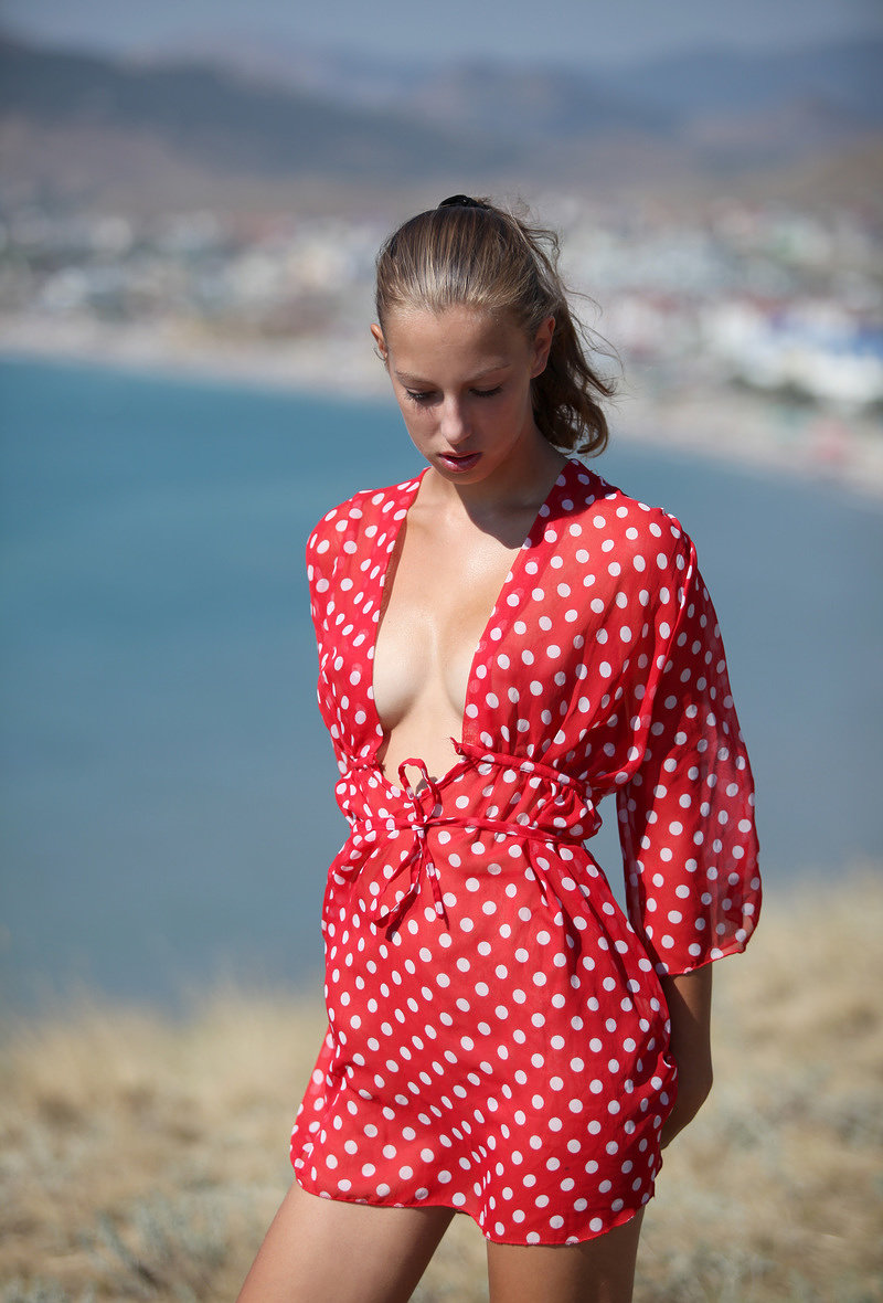 Фаина, 34 года, 0 размер груди