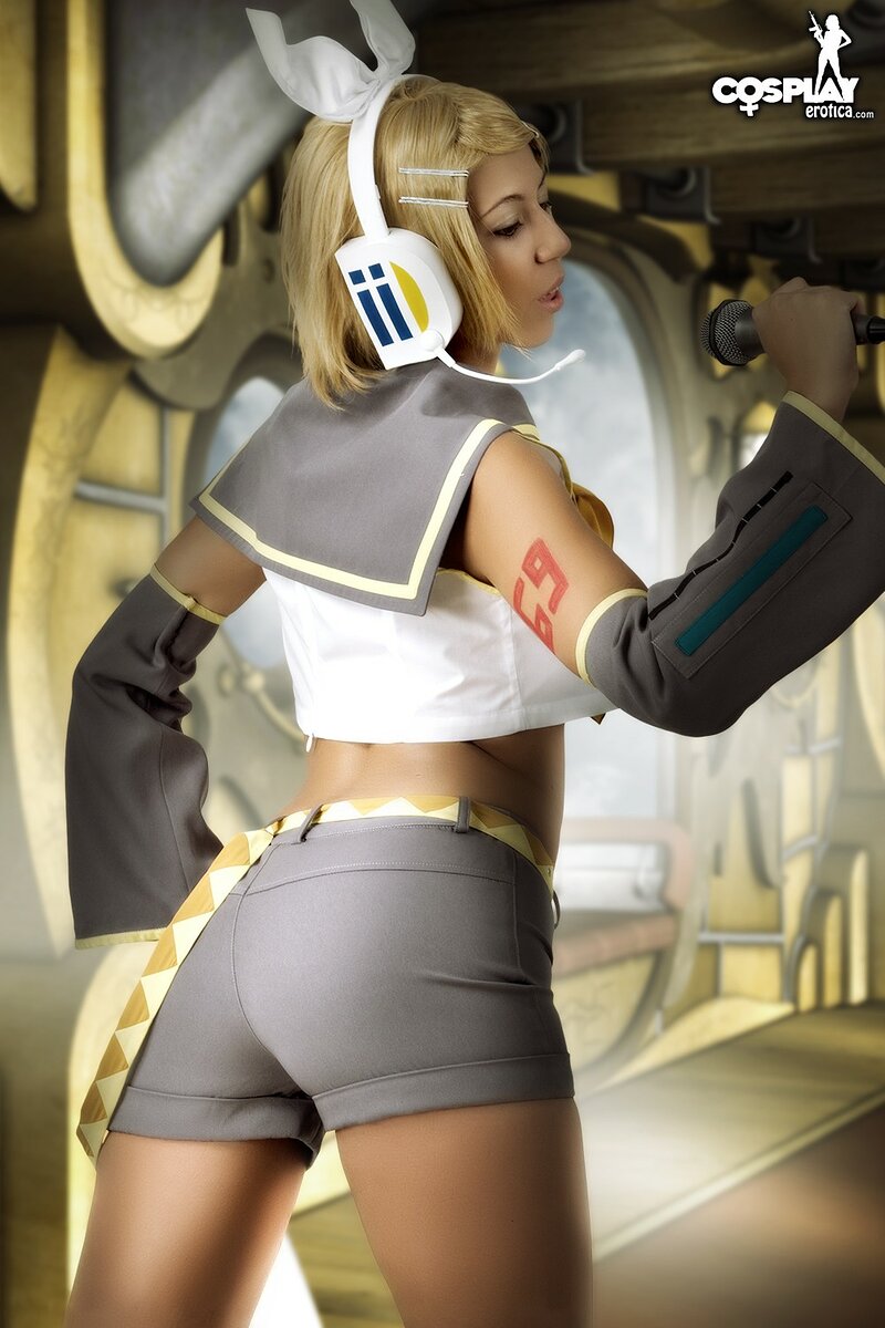 Лариса, 25 лет, 2 размер груди